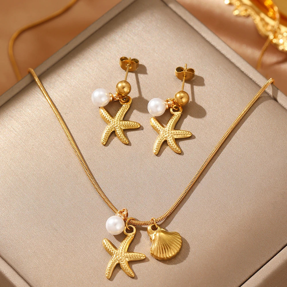Stella Necklace