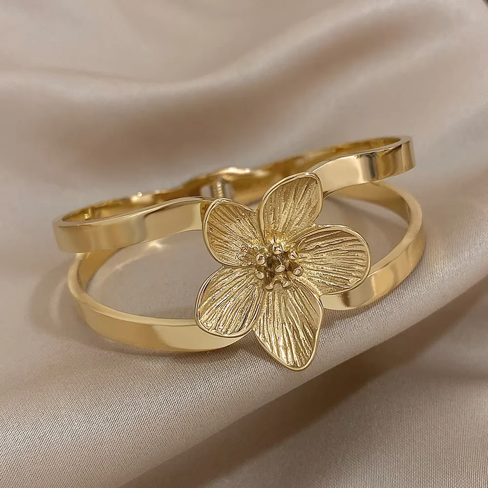 Solara Bangle