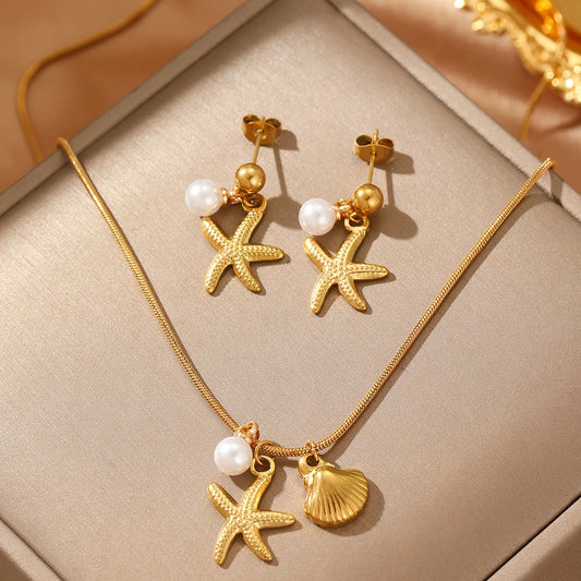 Stella Necklace